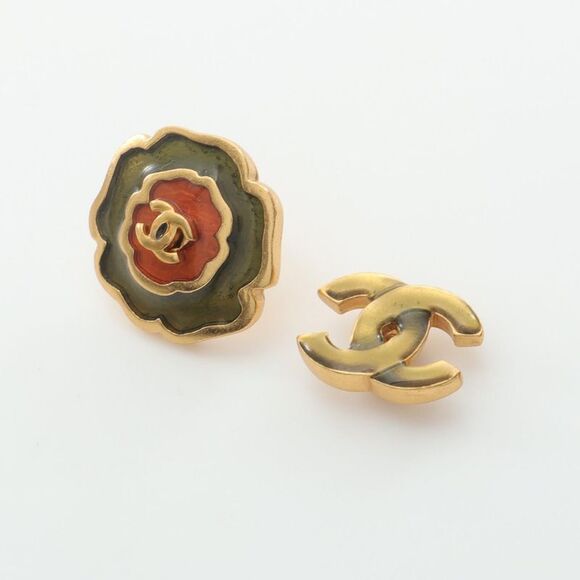 Chanel Coco Mark Earrings Gold Plated - Picture 7 of 7